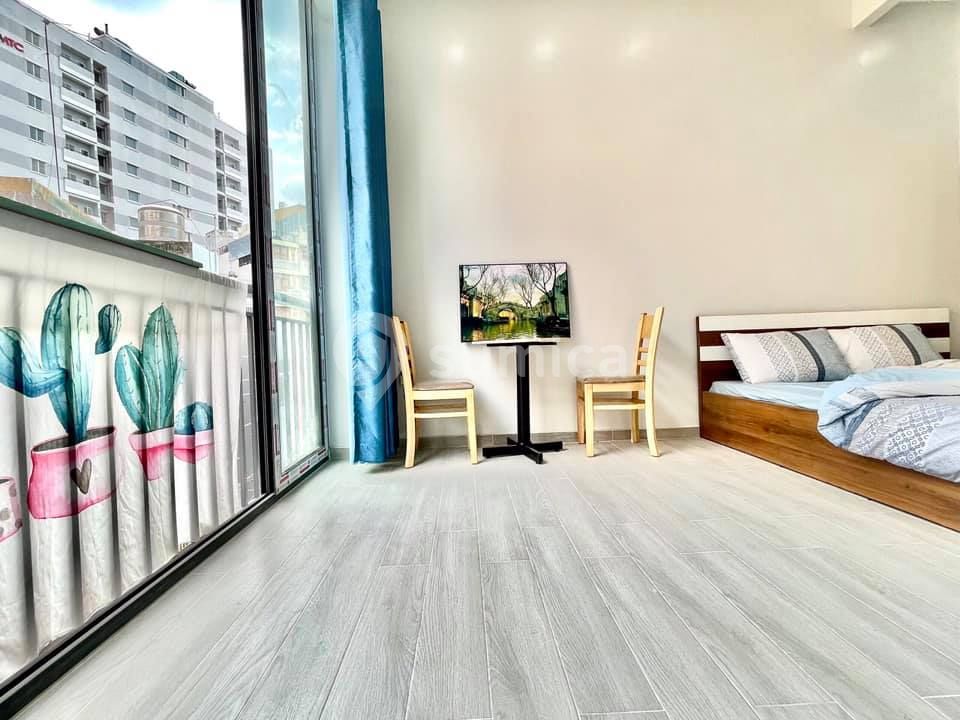https://apis.sumica.ai/1/img/2ufUR2Pp9ds6IZaQ8FcSoeocQCxoh3oVeXNtPlAyG40/rs:fit:1024:1024/wm:0.375:ce:0:0:0.35/WDdQyAxUfCVu5eDr/Be96QIgwd5giPGSW/ttw469fNqIGailst.jpg