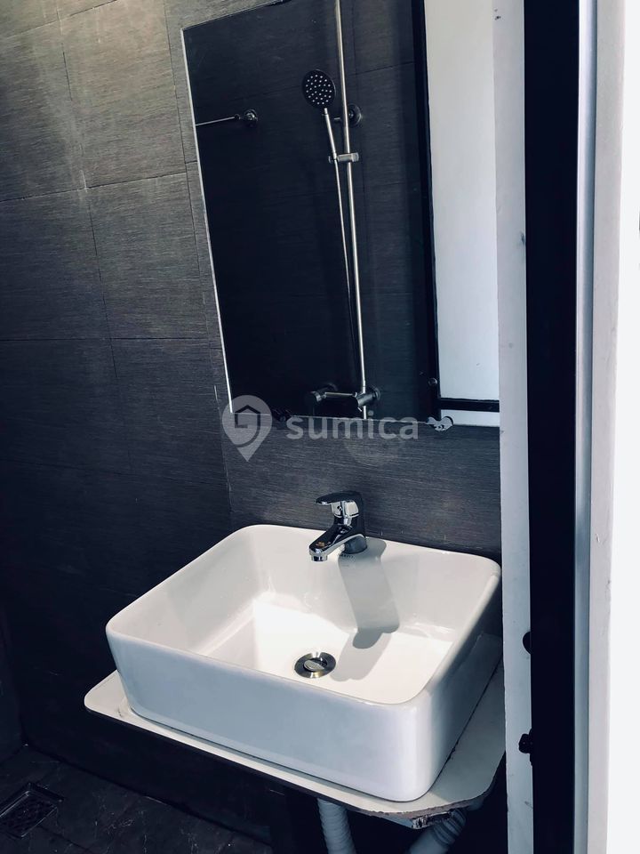https://apis.sumica.ai/1/img/35DMi6r5PsIDDkw52Q0qmelCN1KUpzpSUuK_JjiYPBQ/rs:fit:1024:1024/wm:0.375:ce:0:0:0.35/WGYLmA5VISVuvbDo/Xe96QIgwd5giPGSW/ttw469fNqIGailst.jpg