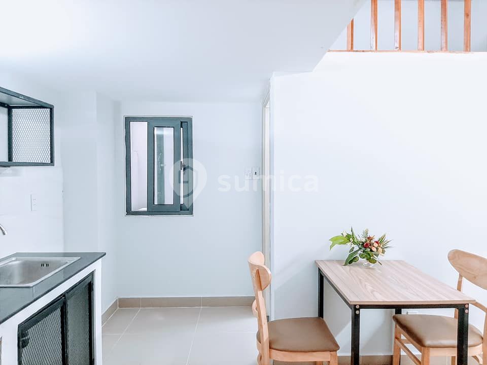 https://apis.sumica.ai/1/img/6F8idka6pSCIyyvh6tIvAQfEh1yjewVeFDqNbpKUPTM/rs:fit:1024:1024/wm:0.375:ce:0:0:0.35/XGEGxFsFICVuvrXr/Du96QIgzd8B1OjWW/tY9tvNKd_Ymc0Ah5.jpg