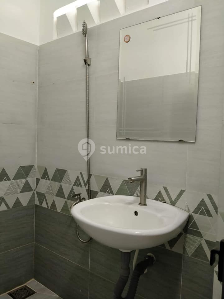 https://apis.sumica.ai/1/img/6ZVRMPqEehbNFMNJIE1VTc4kKN6ArL1XFgmFA4MBUgw/rs:fit:1024:1024/wm:0.375:ce:0:0:0.35/XzNWnQZfICVuuLHl/Be96QIgwd5giPGSW/ttw469fNqIGailst.jpg