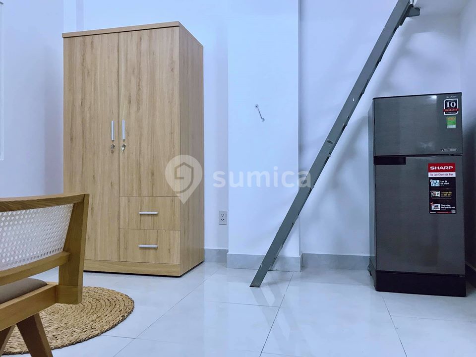 https://apis.sumica.ai/1/img/7JVsZiwiH4XE9_GQufJgxvjchgdrV7PzoQzWweBLveM/rs:fit:1024:1024/wm:0.375:ce:0:0:0.35/C2YEzAcDJyVuv-bo/Cu96QIgzd5l3azWW/s408toXIpoWY2wkj.jpg