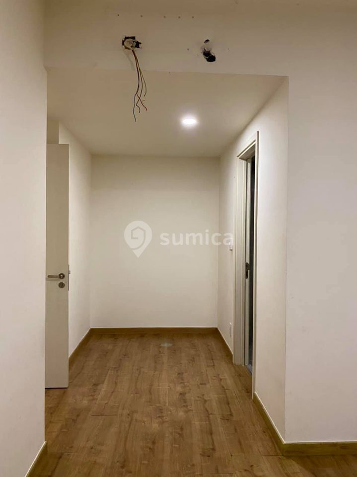 https://apis.sumica.ai/1/img/9bF9dUAo7PsNUQ81uELtX_9aflRhyKoiV11fc-PEWSM/rs:fit:1024:1024/wm:0.375:ce:0:0:0.35/C2NRmlsFJSVu67Dr/BO96QIgwd5giPGSW/ttw469fNqIGailst.jpg