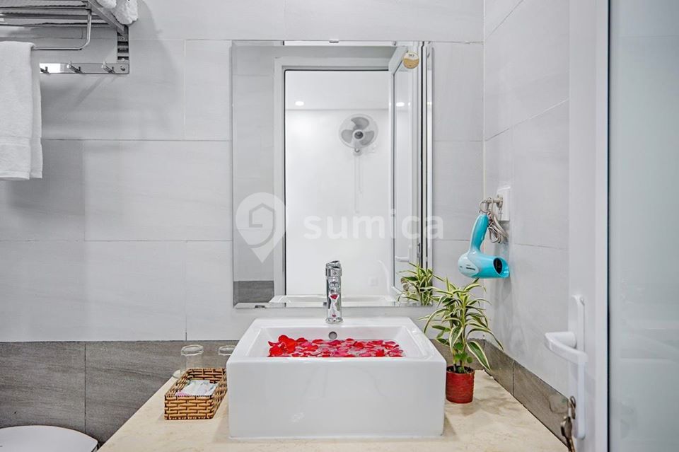 https://apis.sumica.ai/1/img/9pF2xu65NyZSKe1y9Cy_xIQrp5MrQ7L-DA4ZN3aonsc/rs:fit:1024:1024/wm:0.375:ce:0:0:0.35/WTELzl1TdSVu5LC4/CO96QIgzd8MgbmiW/4IFottXL_YCUiAou/jTQCp5_ofNJ_ZQB6/5nJNUbqlJ0BUi1g-/5ApBIv0fpgui3UKA/wCW6_nZ_yAzw6OvU/enD_.jpg