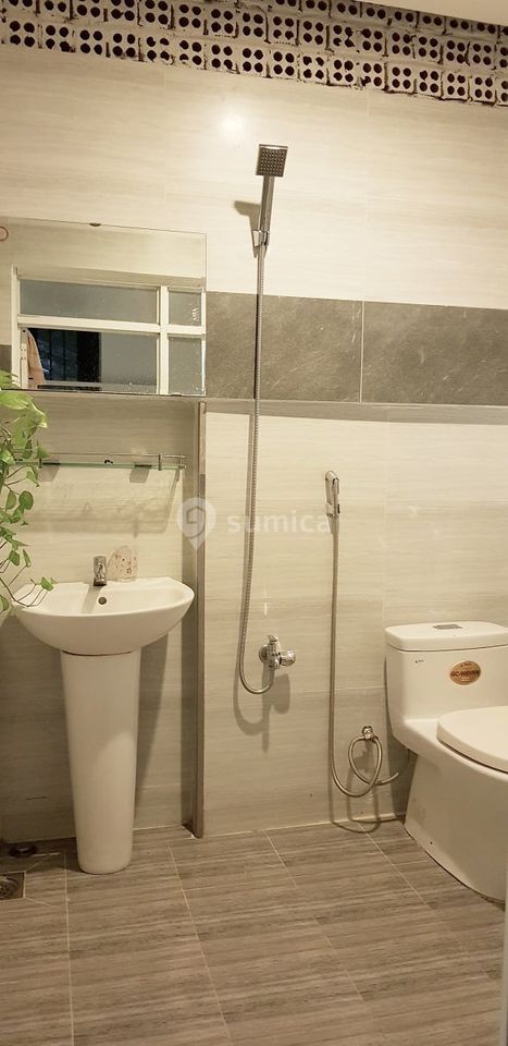 https://apis.sumica.ai/1/img/BsUAYst8M0QgGzCCBodoFd_zExNqQK6SNNOLhCjpE0M/rs:fit:1024:1024/wm:0.375:ce:0:0:0.35/XTdXmVtTfCVu5brp/Du96QIgwd5giPGSW/ttw469fNqIGailst.jpg