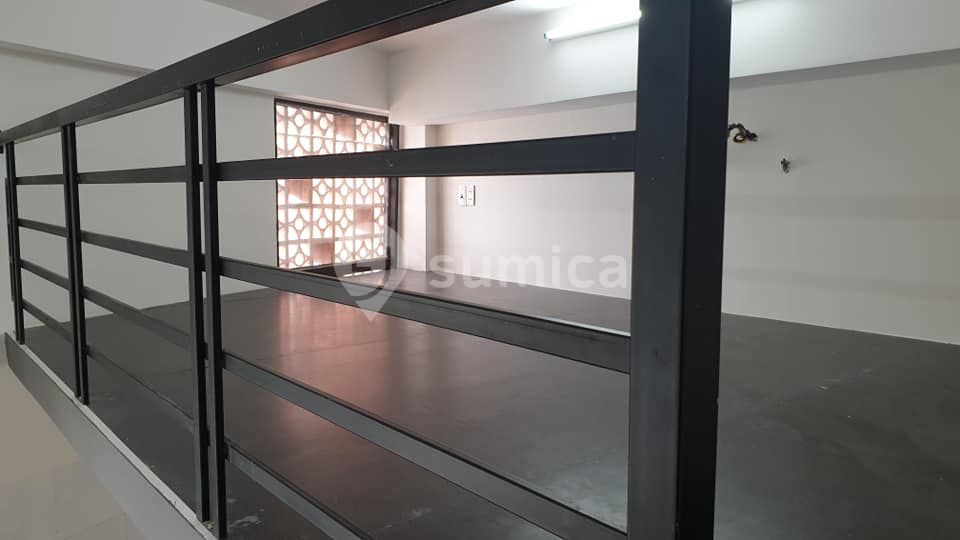 https://apis.sumica.ai/1/img/IIm1IaGVaXqzTXSriIcEaDCGTtlHc8_6_LAyCmoMuyk/rs:fit:1024:1024/wm:0.375:ce:0:0:0.35/DmJQyQcCISVu5Oft/C-96QIgwd5giPGSW/ttw469fNqIGailst.jpg