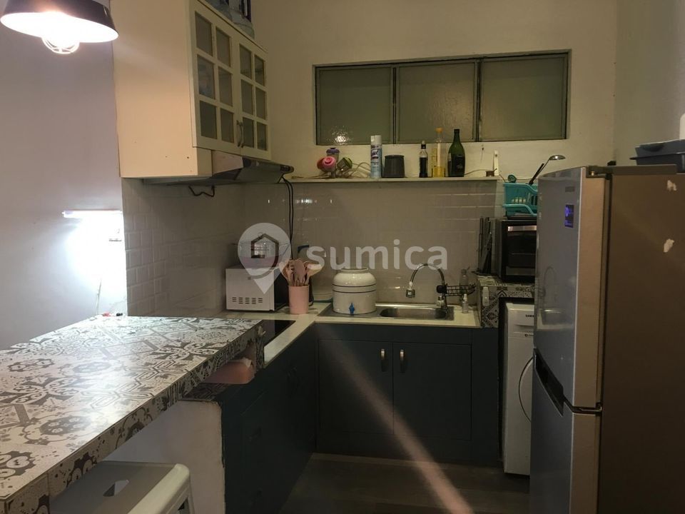 https://apis.sumica.ai/1/img/IIrceC_9A1Xshzy5RGPl7-vn5dfikRqJKzDFz3XkFv8/rs:fit:1024:1024/wm:0.375:ce:0:0:0.35/D2FQyQtVISVuvbG7/DO96QIgwd5giPGSW/ttw469fNqIGailst.jpg