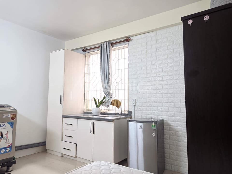 https://apis.sumica.ai/1/img/IbkKjLFgv-t0JpN6RNB2Y5w8HWb5ApkK7XY452GRtMg/rs:fit:1024:1024/wm:0.375:ce:0:0:0.35/WjcFnltRdCVu7Lro/Be96QIgwd5gjOmKW/54897dfBr9Cf3Ql_.jpg
