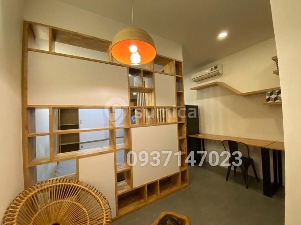 https://apis.sumica.ai/1/img/O99hsGSj6pMpuhOavj3ea-Tlq-1X0nQhbwecNpz1IXc/rs:fit:1024:1024/wm:0.375:ce:0:0:0.35/WWcCyllXdiVu67C-/Wu96QIgwd5giPGSW/ttw469fNqIGailst.jpg