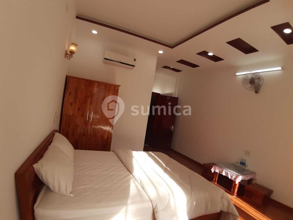 https://apis.sumica.ai/1/img/RaXYAkJSAc_c8zbe2lmlRTuwEDDphOm6xfq15B1z6LA/rs:fit:1024:1024/wm:0.375:ce:0:0:0.35/HDtYkEkCNnIzuuqx/VawzHpo5O804ZyDc.jpg