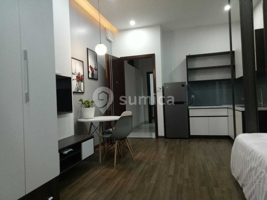 https://apis.sumica.ai/1/img/ScSAvVPJsFXzmvKQkJk-ZSHbjyxSniUr9rl6NYZMA0U/rs:fit:1024:1024/wm:0.375:ce:0:0:0.35/BzYAiF5fI2VxrfK6/WqF8QIMrLdA4ZyDc.jpg