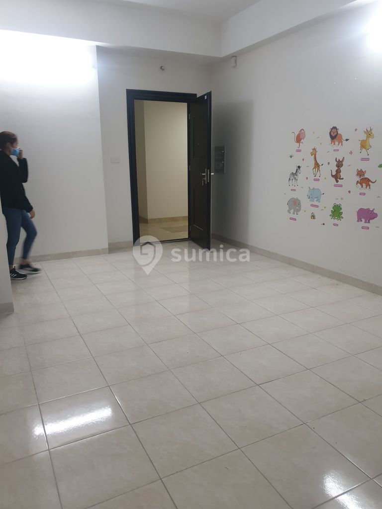 https://apis.sumica.ai/1/img/VWHjLiFbr67BK-aanEzQx6vHKaAEGSFlgSCBbBKHW-8/rs:fit:1024:1024/wm:0.375:ce:0:0:0.35/VWcAn15XdyVu5bLr/WO96QIgwd5giPGSW/ttw469fNqIGailst.jpg