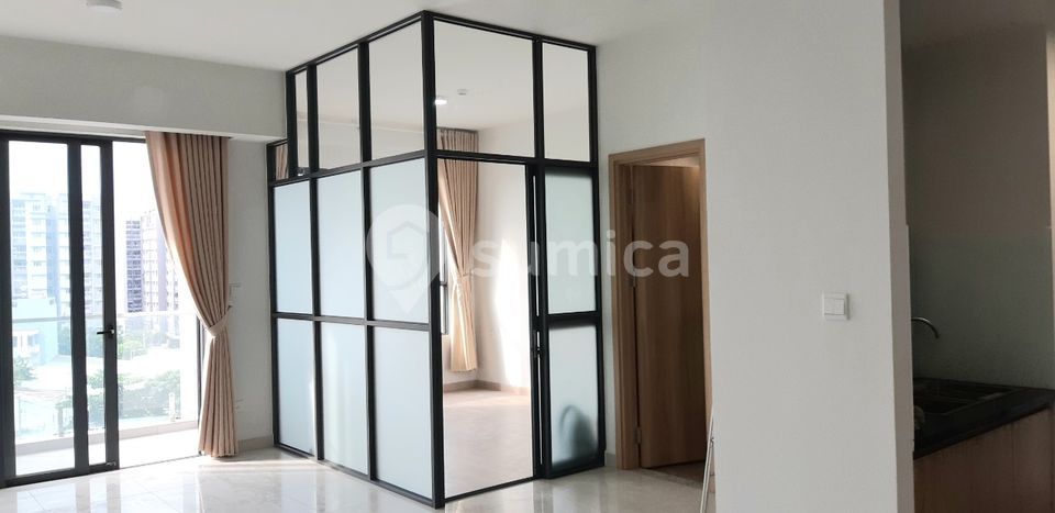 https://apis.sumica.ai/1/img/_vrdZ26mGtNIeEYdy4_klNv-9IZaOO52Ke236pPBXCU/rs:fit:1024:1024/wm:0.375:ce:0:0:0.35/XzZSxAlecCVu5brp/De96QIgwd5giPGSW/ttw469fNqIGailst.jpg