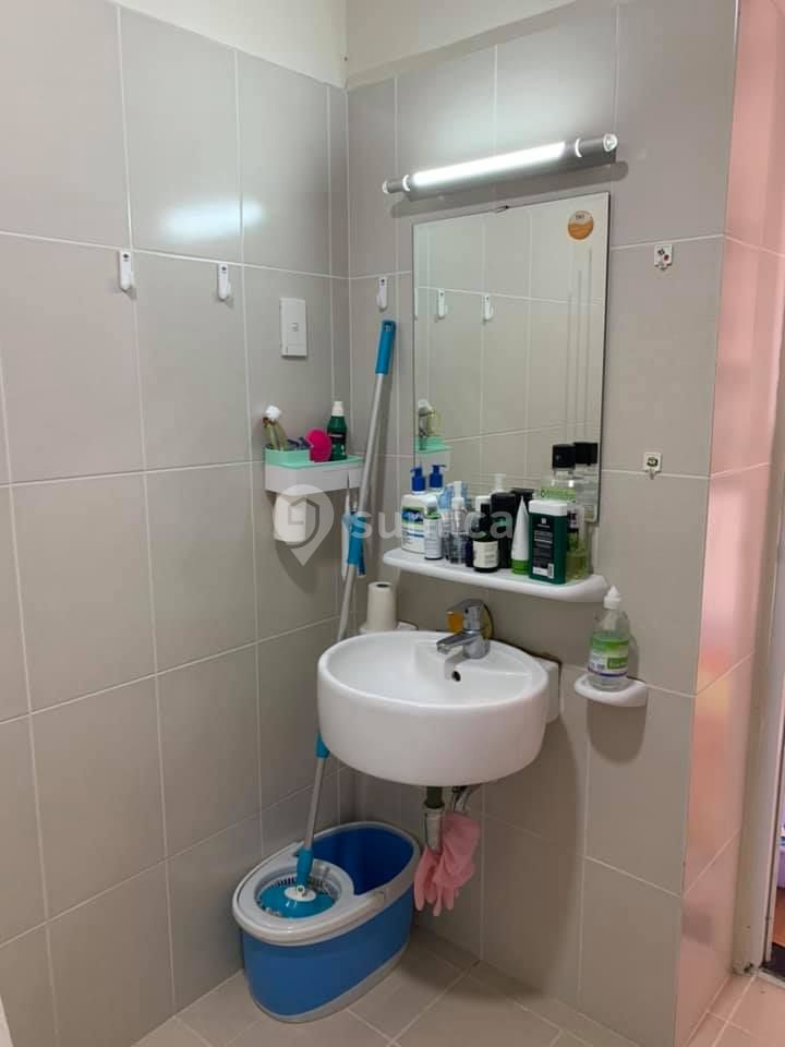 https://apis.sumica.ai/1/img/bUonqWZiPxeMFfALO2eYHQWWqUp7da-UM7GUy3BDlgI/rs:fit:1024:1024/wm:0.375:ce:0:0:0.35/CTMCyAgFfSVu5LS7/Wu96QIgwd5giPGSW/ttw469fNqIGailst.jpg