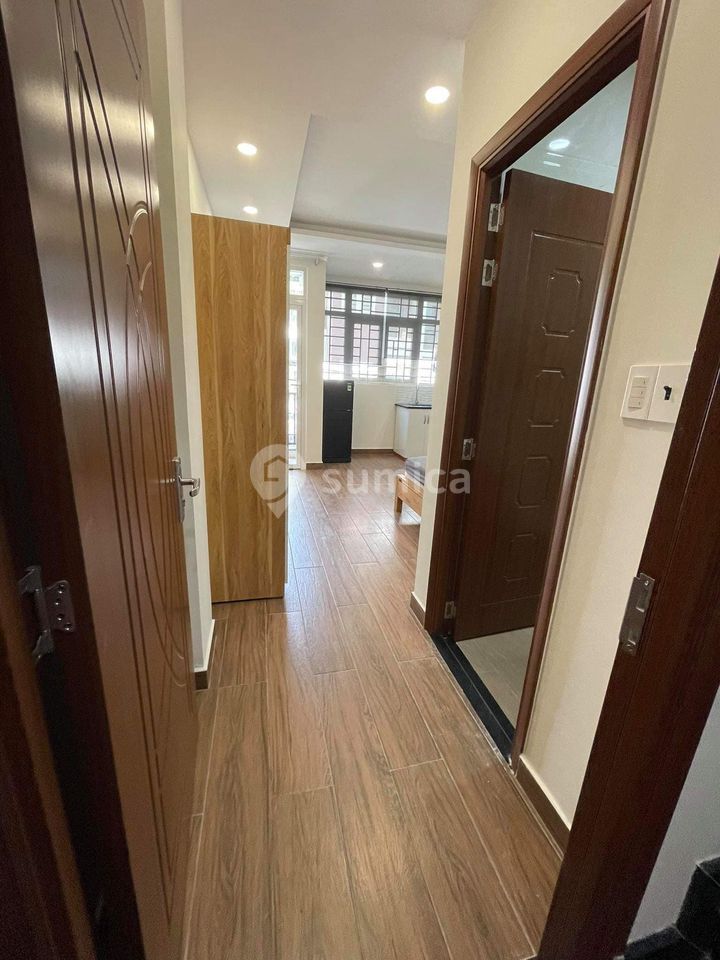 https://apis.sumica.ai/1/img/c7o-suXE71G46V6Dh5w9njwNdkL48r2-tMeegjesK3I/rs:fit:1024:1024/wm:0.375:ce:0:0:0.35/CGUCyw1VdSVu5OC_/DO96QIgwd5giPGSW/ttw469fNqIGailst.jpg