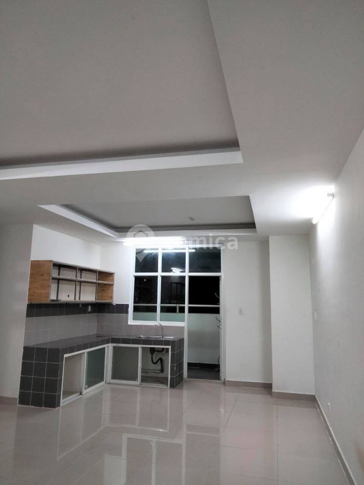 https://apis.sumica.ai/1/img/cBuAPHZVm1pkXnmalVdDWKdH7P4MQPH7AuUcbqOjKdg/rs:fit:1024:1024/wm:0.375:ce:0:0:0.35/DGcFxVtWdSVu5LS7/Wu96QIgwd5giPGSW/ttw469fNqIGailst.jpg