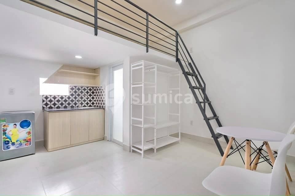 https://apis.sumica.ai/1/img/fNc6bp5rq-yQrzYkMqxwPcmNRGPVEs20vLGtBz7d4-8/rs:fit:1024:1024/wm:0.375:ce:0:0:0.35/CzNWmA4BdyVuvrC_/Be96QIgwd5giPGSW/ttw469fNqIGailst.jpg
