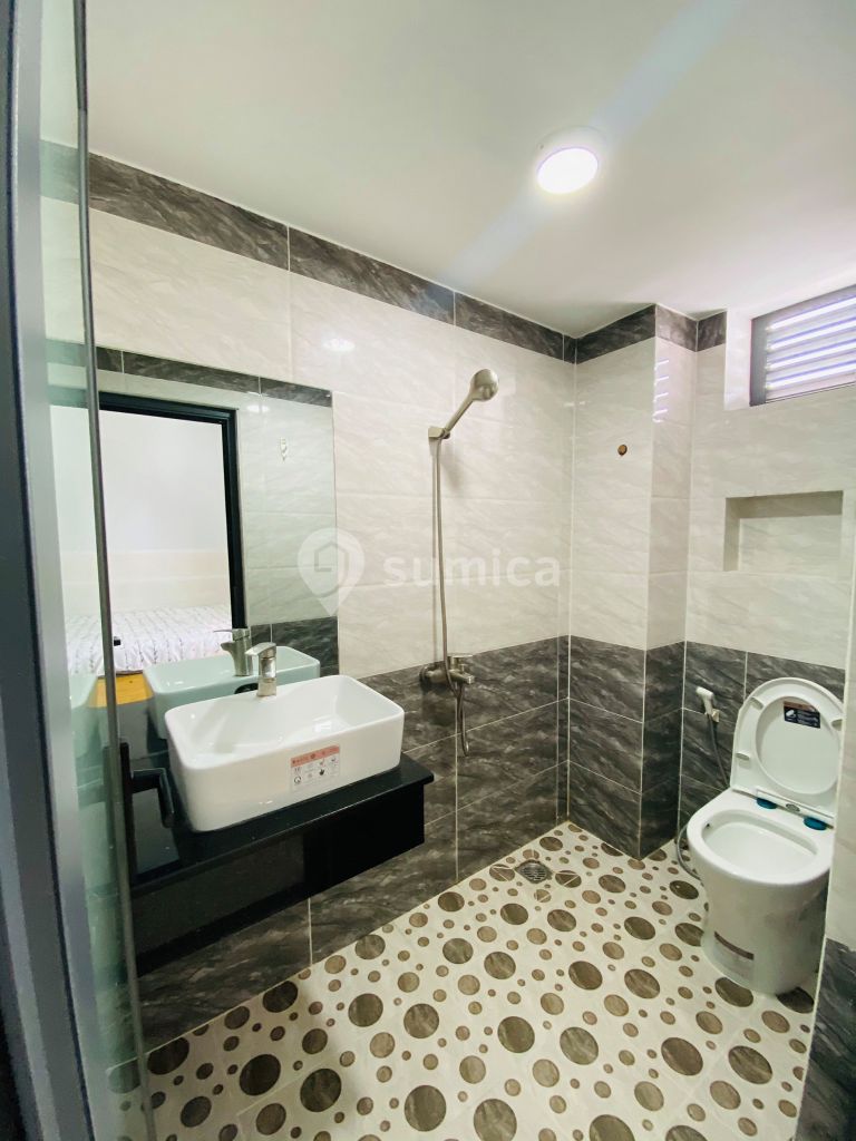 https://apis.sumica.ai/1/img/gKE-LwEmcY2WWj3Si6Vxs4-ABEzSnCwXV_CkmNLJ2qw/rs:fit:1024:1024/wm:0.375:ce:0:0:0.35/X2RWxAZSdSVuvrC_/Xe96QIgwd5giPGSW/ttw469fNqIGailst.jpg