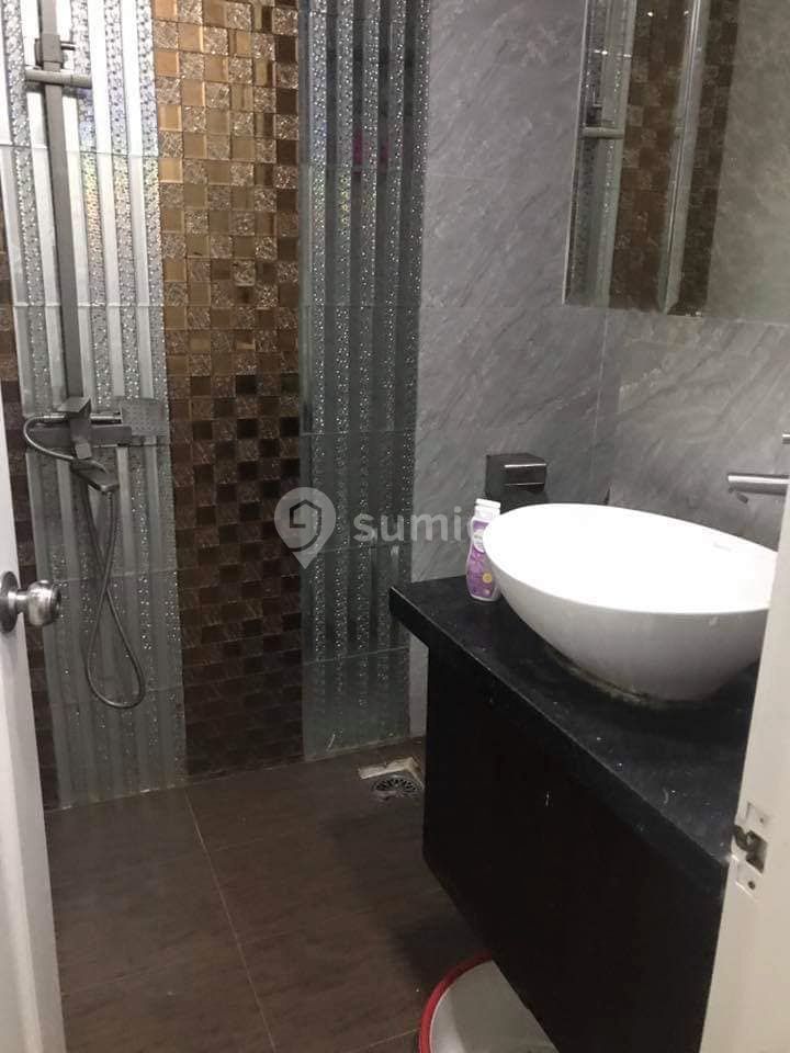 https://apis.sumica.ai/1/img/lTZ1Ay9VGF802MNIOWv5WxYvCIlmn-ujws-aYFUpjGc/rs:fit:1024:1024/wm:0.375:ce:0:0:0.35/GCRVzgkOKXYq5bWv/UqMhAYolKds4ZyDc.jpg