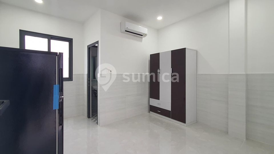 https://apis.sumica.ai/1/img/schW9rMq-R-eSdDh503e3FTy3lVctFGbPdq-m8siUHo/rs:fit:1024:1024/wm:0.375:ce:0:0:0.35/XjYAzA8CJyVuvrLu/Wu96QIgwd5giPGSW/ttw469fNqIGailst.jpg