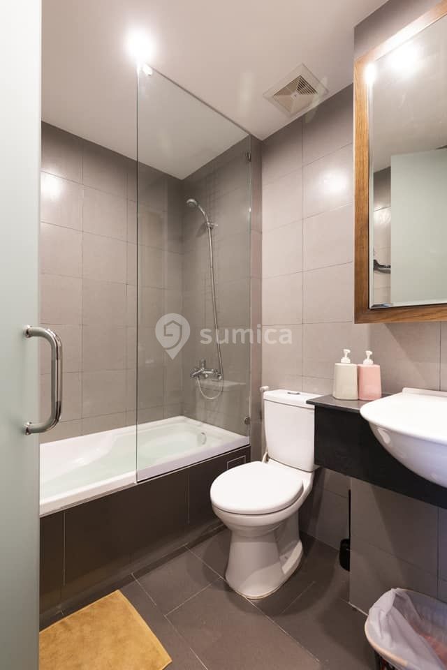 https://apis.sumica.ai/1/img/sjljnXFxJEre3GHTBnUTxYp-ov7FpSLp0hrA4bzAAP4/rs:fit:1024:1024/wm:0.375:ce:0:0:0.35/XzEGmQsGcCVuuObu/Xe96QIgzd5lyOWeW/6N5t7oWcrdSbjQou/_GZF-Q.jpg