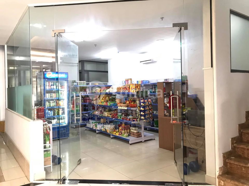 https://apis.sumica.ai/1/img/uvJWWm5mJ0GDVrrXnbiF10nDNj6c7rC2s0zxoUbL-VE/rs:fit:1024:1024/wm:0.375:ce:0:0:0.35/XjdWngZefCVu67W8/X-96QIgwd5giPGSW/ttw469fNqIGailst.jpg