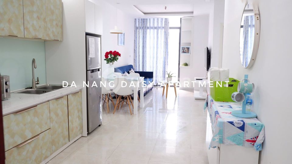 https://apis.sumica.ai/1/img/wCE2igP07q-WD39t-WP4ysdAxqf5TPS6Ix4PY0SQZW4/rs:fit:1024:1024/wm:0.375:ce:0:0:0.35/CGYAmlxSfSVu7-Tp/Ce96QIgwd5guOWGW/tos0uNHA_ITK3Ah4.jpg